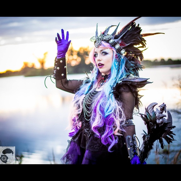 Meet your Posher, Lady Gloomweaver 🖤 - Picture 9 of 17